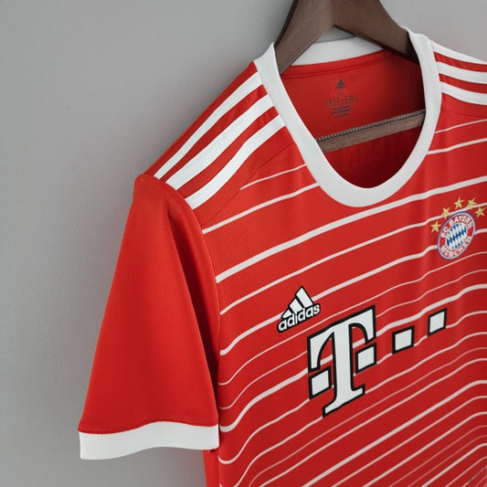 Bayern Munich Men's Home Shirt 22/23